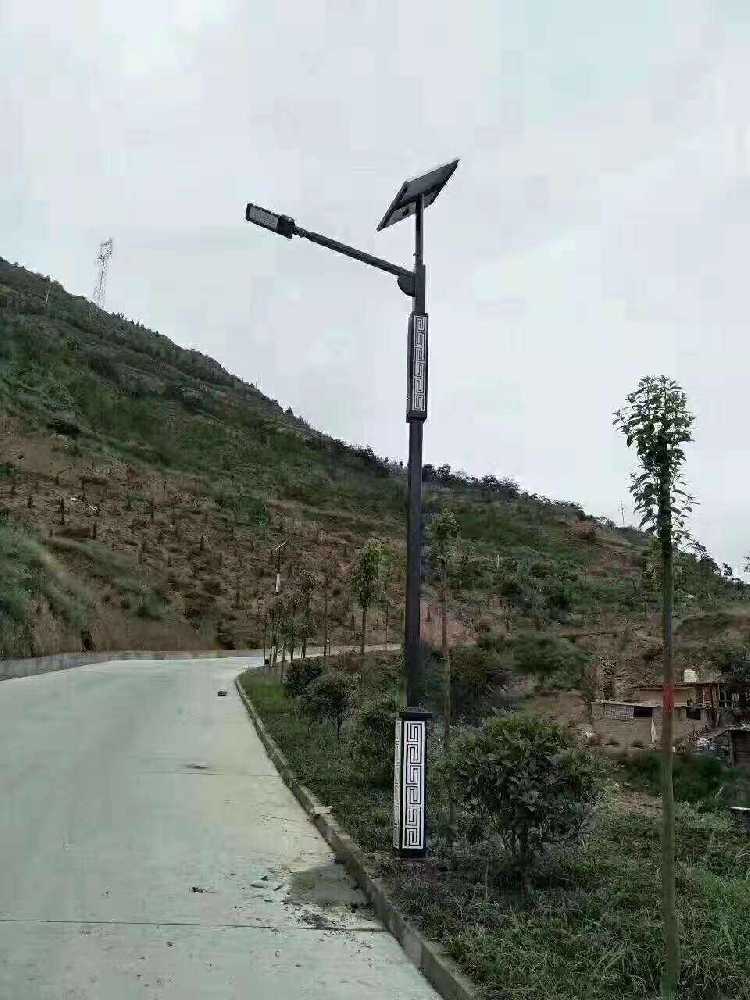 西区仿古太阳能路灯
